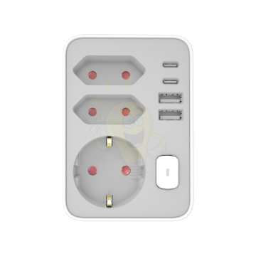 Technik Professional WG Elosztó Fali 3 utas + 2 x USB-C + 2 x USB-A + kapcsoló